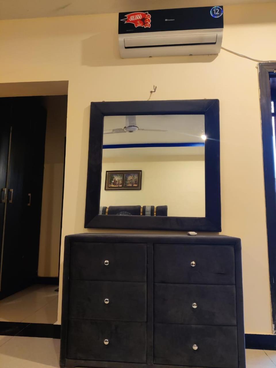 Luxury Guest Rooms Rawalpindi Exteriör bild